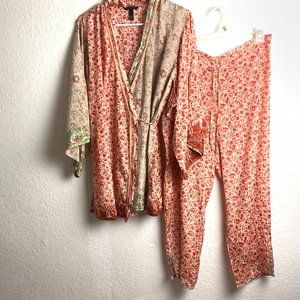 Soma Silk Blend Orange Print  Lounging pajamas